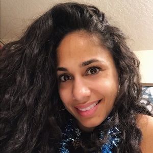 Meet your Posher, Brunilda